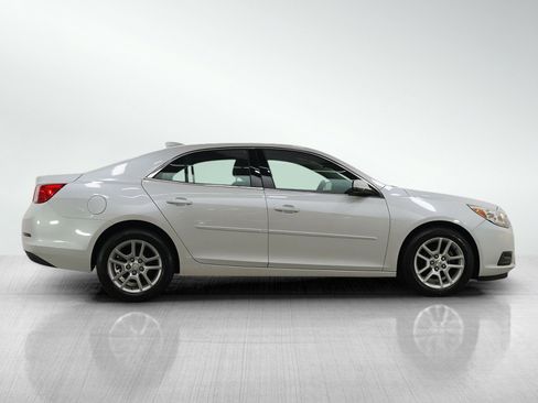 Used 2015 Chevrolet Malibu LT image 6