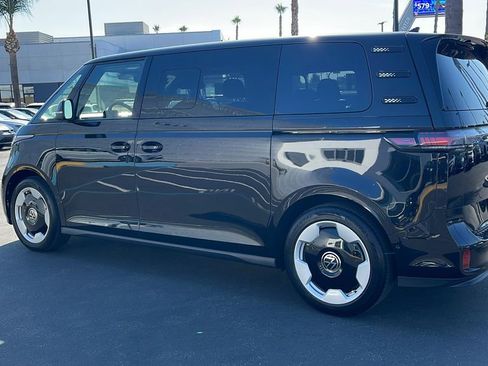 New 2025 Volkswagen ID. Buzz Pro S image 11