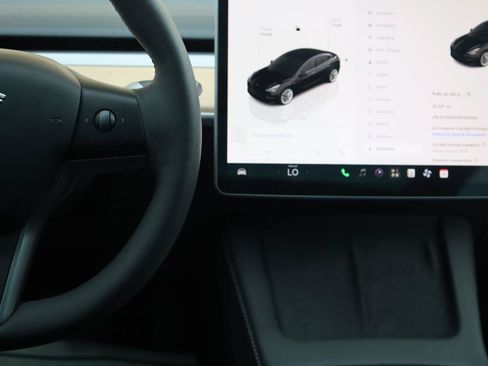 Used 2023 Tesla Model 3 Standard Range RWD image 30