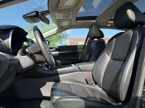 Used 2023 Nissan Maxima SL FWD image 7