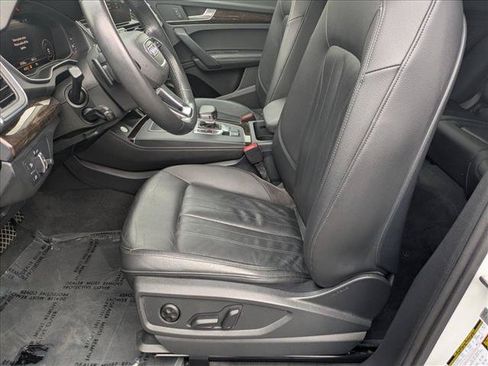 Used 2019 Audi Q5 2.0T Premium Plus w/ Premium Plus Package AWD/4WD image 16
