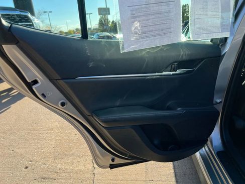 Used 2021 Toyota Camry XSE image 14