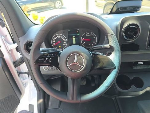 New 2025 Mercedes-Benz Sprinter 2500 image 23
