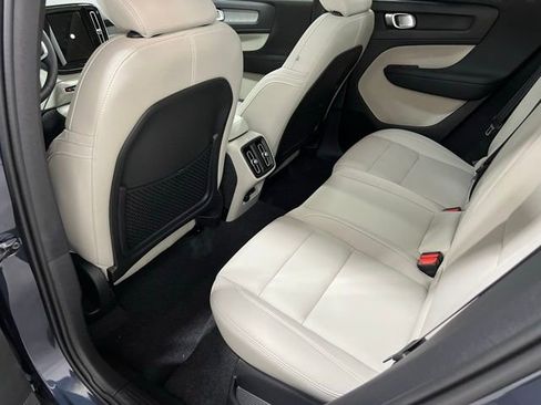 Used 2026 Volvo XC40 B5 Ultra w/ Protection Package Premier image 17
