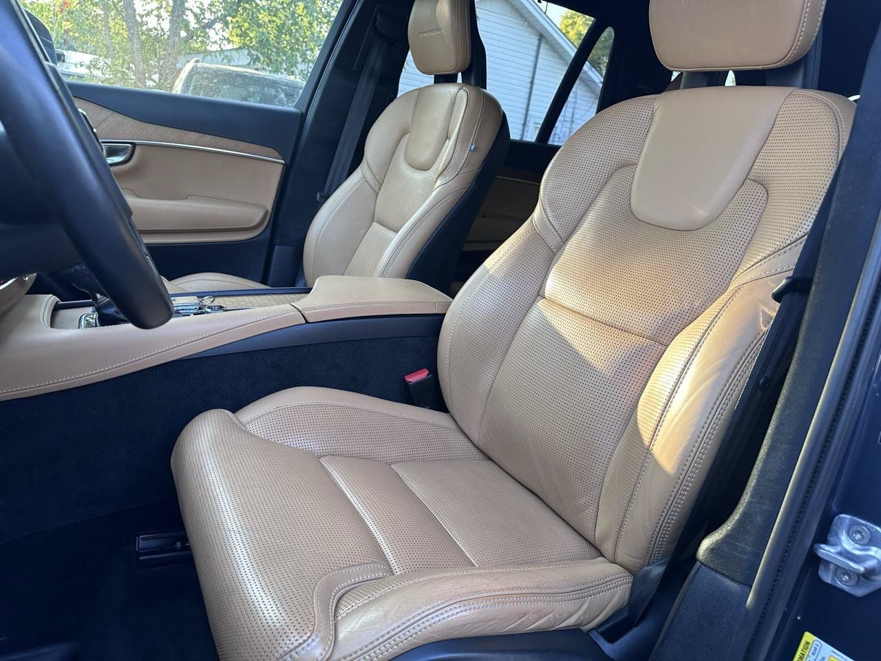 Used 2018 Volvo XC90 T6 Inscription w/ Luxury Package AWD/4WD image 12