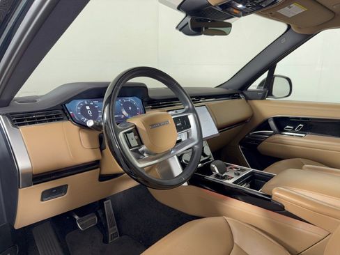 Used 2023 Land Rover Range Rover Long Wheelbase SE AWD/4WD image 4