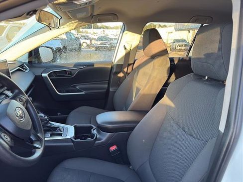 Used 2025 Toyota RAV4 LE image 13