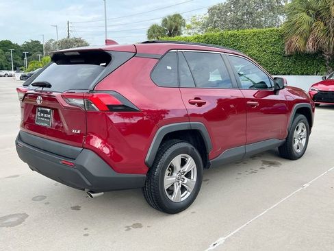 Used 2023 Toyota RAV4 XLE w/ Convenience Package FWD image 7
