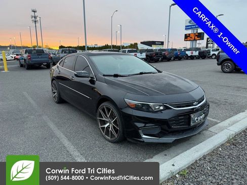 Used 2017 Chevrolet Malibu Premier w/ Premier Sun and Wheel Package image 1