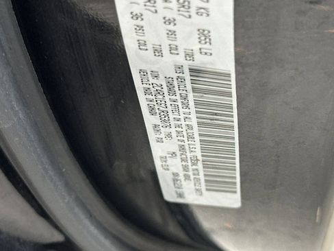 Used 2018 Chrysler Pacifica Touring-L Plus w/ Advanced Safetytec Group image 37