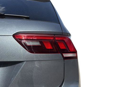 Used 2024 Volkswagen Tiguan S image 13