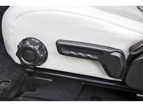 Used 2022 Jeep Gladiator Overland image 26