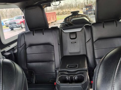 Used 2018 Jeep Wrangler Unlimited Sahara w/ Quick Order Package 24M Moab image 19