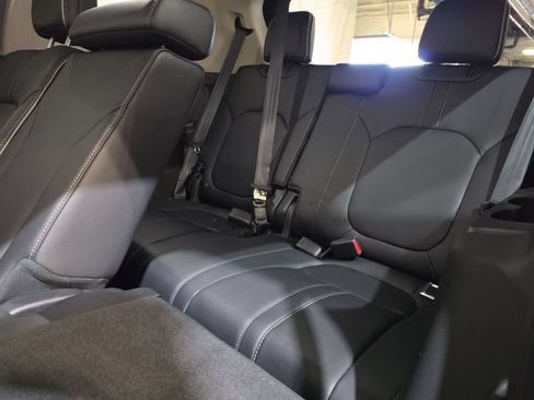 Certified 2024 Honda Pilot Elite image 25