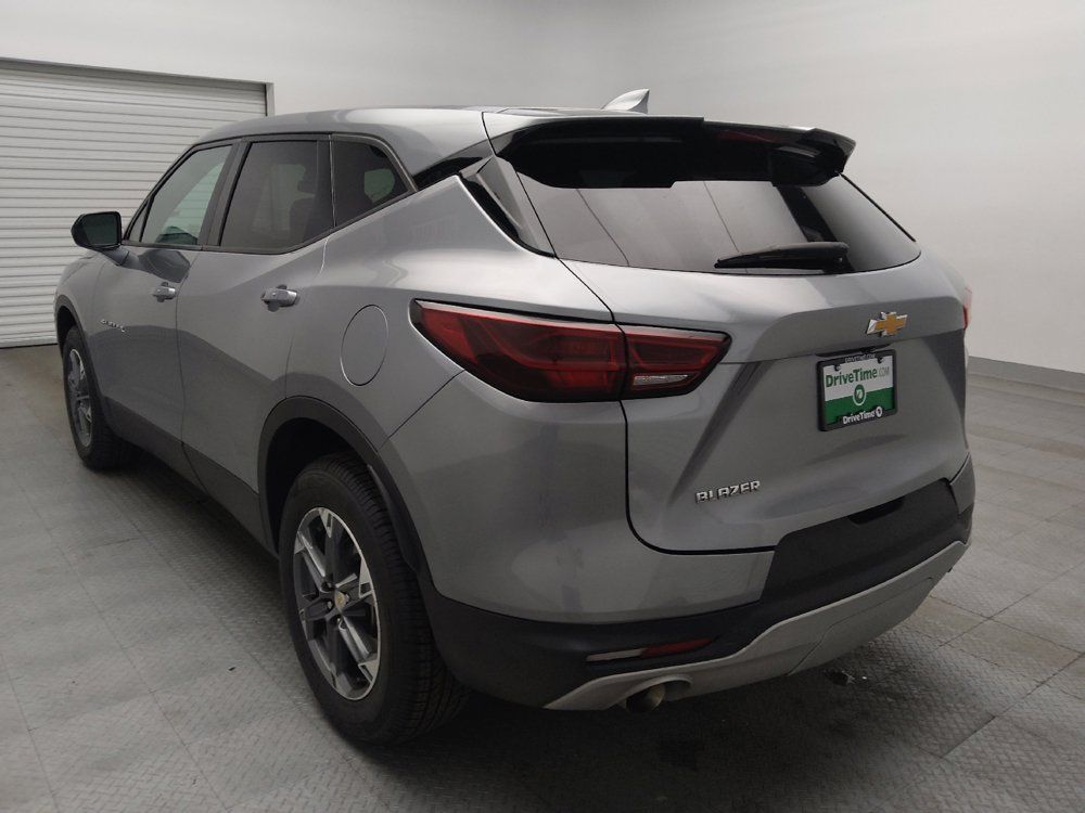 Used 2025 Chevrolet Blazer LT FWD image 5