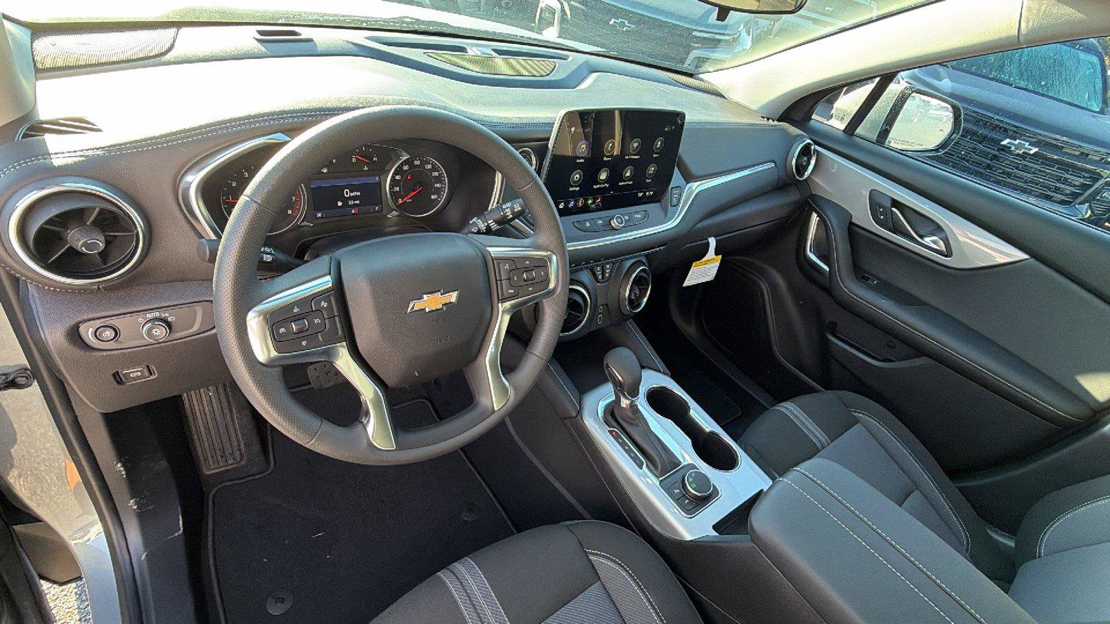 New 2026 Chevrolet Blazer LT FWD image 3