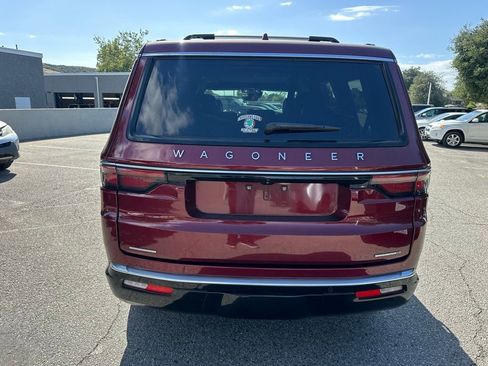Used 2022 Jeep Wagoneer Series II w/ Premium Group I AWD/4WD image 4