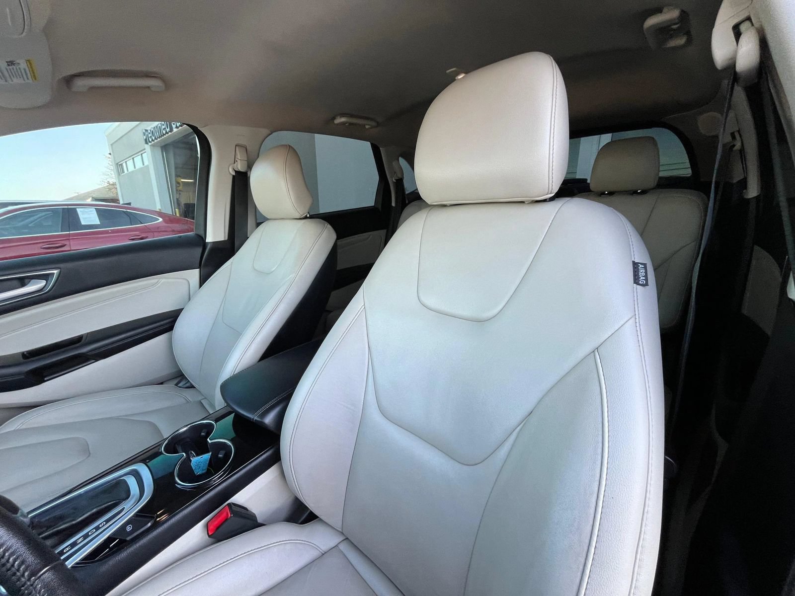 Used 2018 Ford Edge Titanium w/ Technology Package AWD/4WD image 27