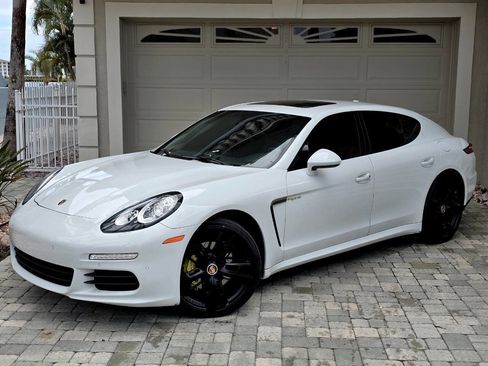 Used 2015 Porsche Panamera S w/ Premium Package image 5