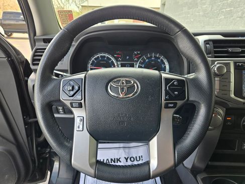 Used 2019 Toyota 4Runner SR5 AWD/4WD image 18