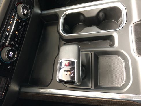 Used 2025 Chevrolet Silverado 1500 LT Trail Boss w/ Convenience Package II AWD/4WD image 24
