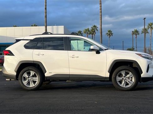 Used 2024 Toyota RAV4 XLE image 3