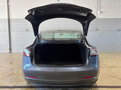 Used 2023 Tesla Model 3 Standard Range image 39