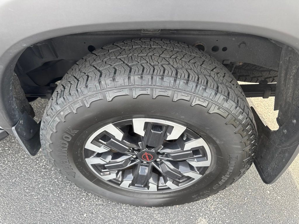 Used 2024 Nissan Frontier PRO-4X w/ Off-Road Protection Package AWD/4WD image 8