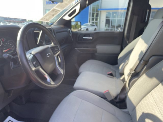 Used 2019 Chevrolet Silverado 1500 LT Trail Boss w/ Convenience Package AWD/4WD image 14