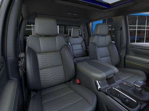 New 2026 Chevrolet Silverado 1500 ZR2 image 16