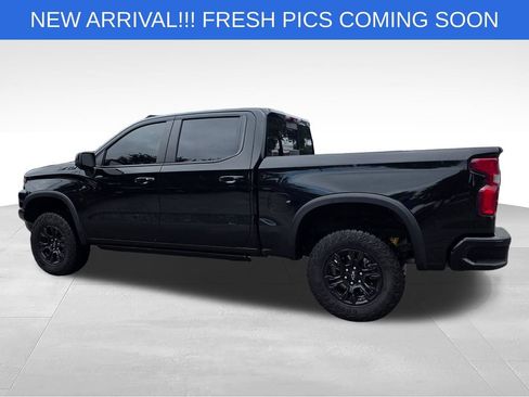 Used 2025 Chevrolet Silverado 1500 ZR2 w/ Technology Package AWD/4WD image 4