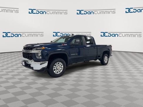 Used 2021 Chevrolet Silverado 2500 LT w/ Convenience Package image 4