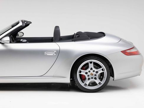 Used 2006 Porsche 911 Carrera S RWD image 35
