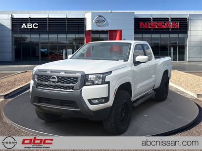 New 2025 Nissan Frontier SV w/ SV Convenience Package