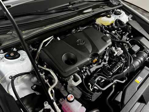 Certified 2025 Toyota Camry SE image 10