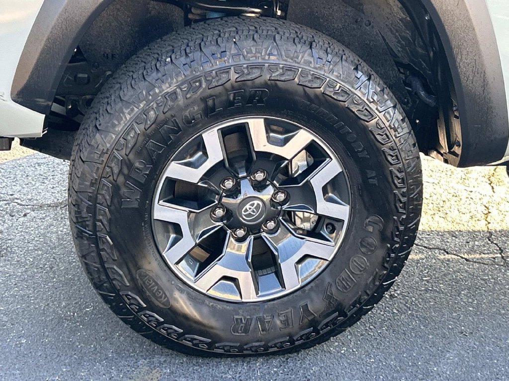 Used 2023 Toyota Tacoma TRD Off-Road AWD/4WD image 11
