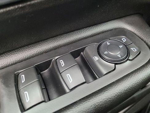 Used 2024 GMC Terrain SLE w/ Driver Convenience Package FWD image 27