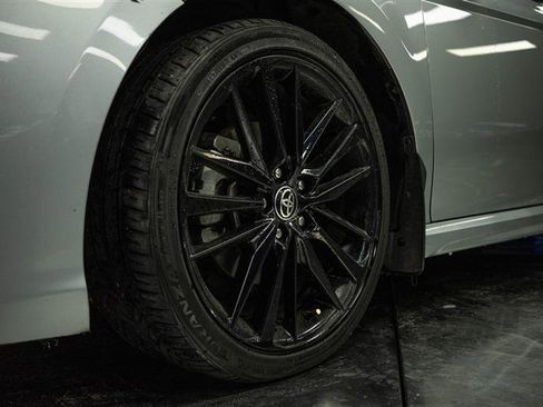 Used 2021 Toyota Camry XSE image 3