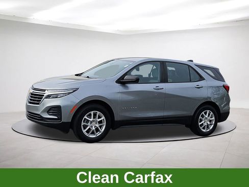 Used 2023 Chevrolet Equinox LS FWD image 3