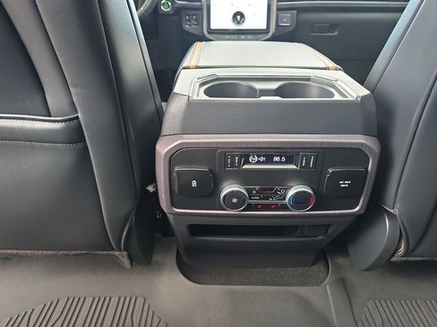 Used 2024 Ford Expedition Max Platinum image 26