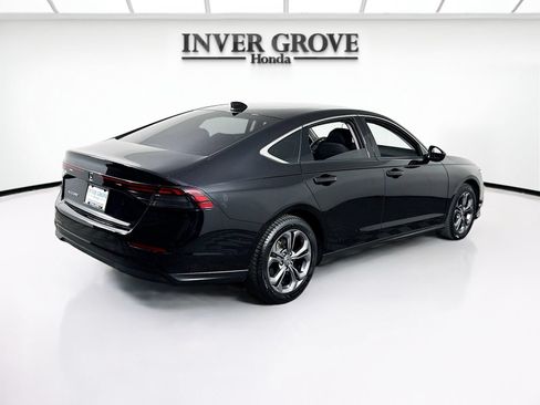 Used 2023 Honda Accord EX image 5
