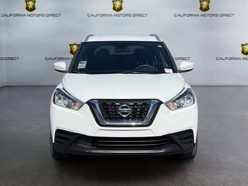 Used 2018 Nissan Kicks SV image 8