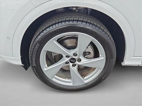 Certified 2025 Audi Q5 Premium Plus w/ Premium Plus image 26