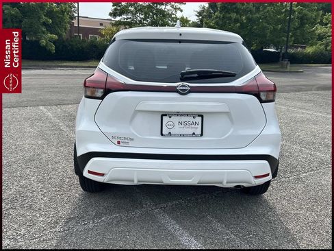 Certified 2025 Nissan Kicks Play S FWD image 6