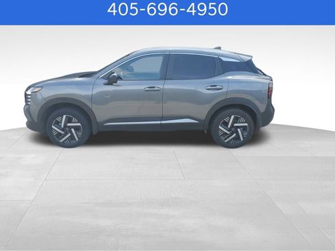 Used 2026 Nissan Kicks SV FWD image 10