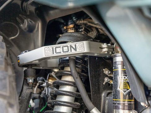 Used 2023 Ford Bronco Wildtrak image 17