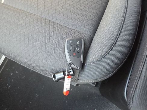 New 2026 GMC Sierra 1500 Elevation image 36