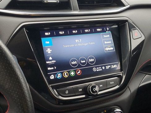 Used 2021 Chevrolet TrailBlazer RS w/ Technology Package image 14