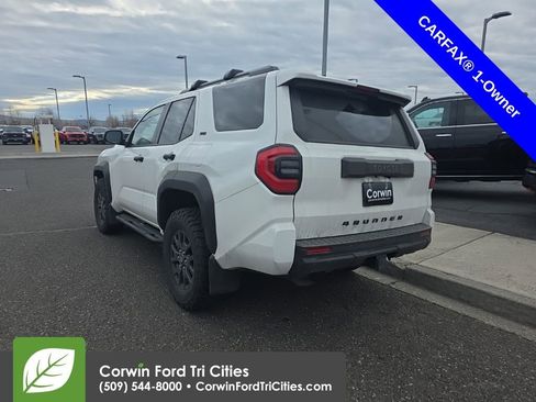 Used 2025 Toyota 4Runner SR5 image 11