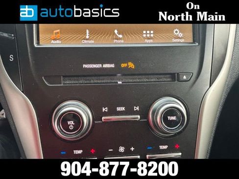 Used 2019 Lincoln MKC Premiere FWD image 29